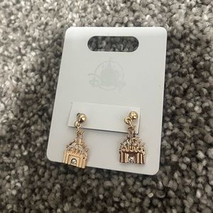 Nwt disney Cinderella castle earrings